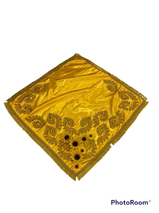 Ochun satin cloth 36"x 36"